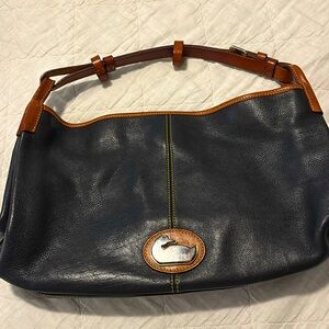 Vintage Dooney & Bourke shoulder bag
